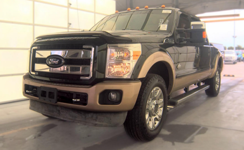 Used 2012 Ford F250 King Ranch w/ King Ranch w/Chrome Pkg AWD/4WD image 4