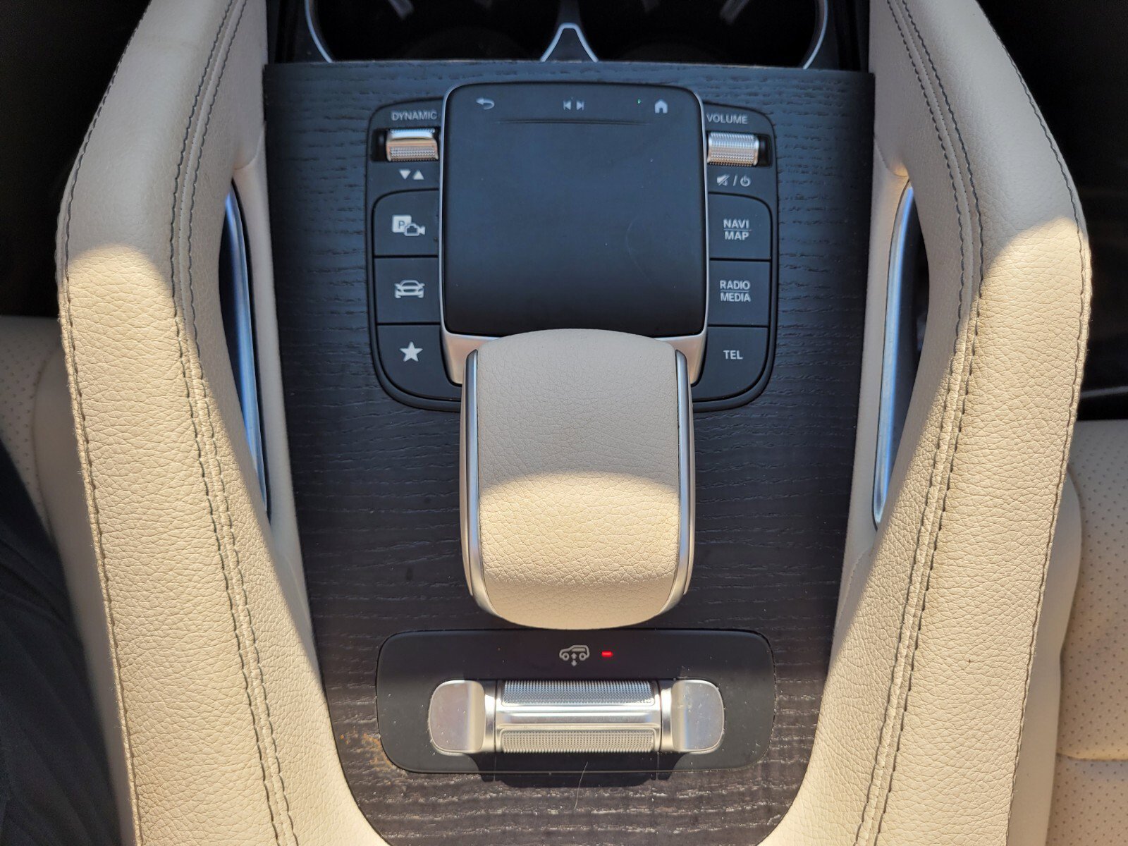 Used 2022 Mercedes-Benz GLE 450 4MATIC image 26