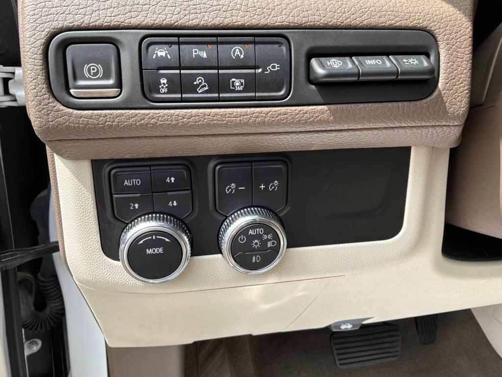 Used 2022 GMC Yukon Denali AWD/4WD image 21