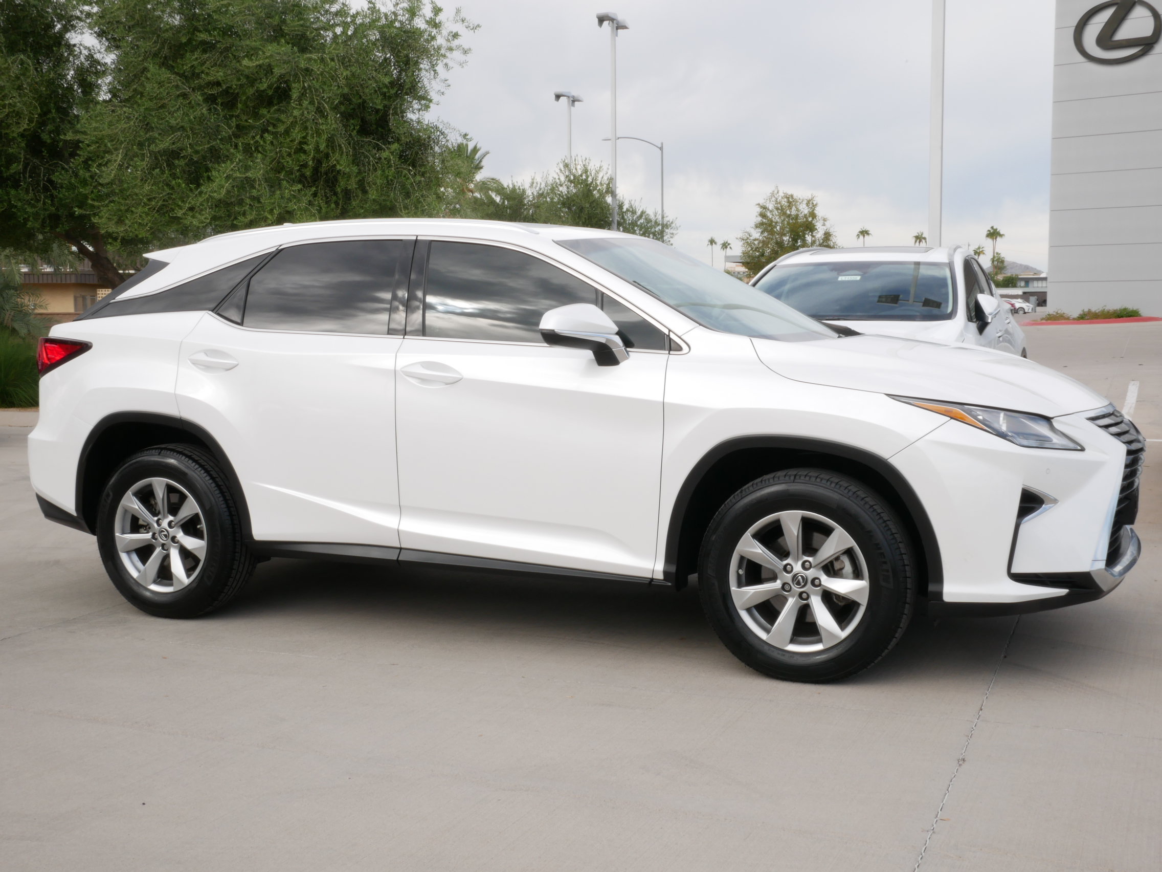 Used 2019 Lexus RX 350 FWD w/ Accessory Package image 15