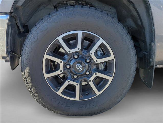Used 2016 Toyota Tundra SR5 w/ TRD Off Road Package image 9