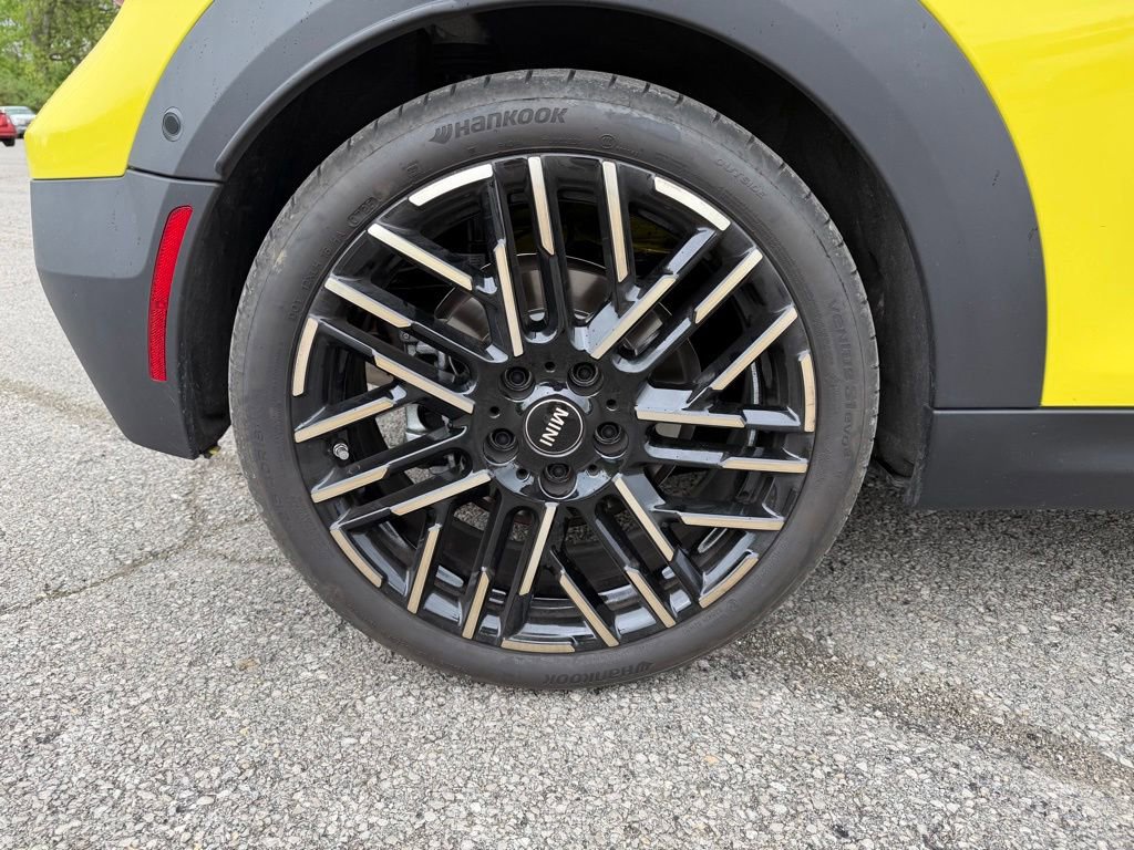 Used 2025 MINI Cooper S FWD image 26