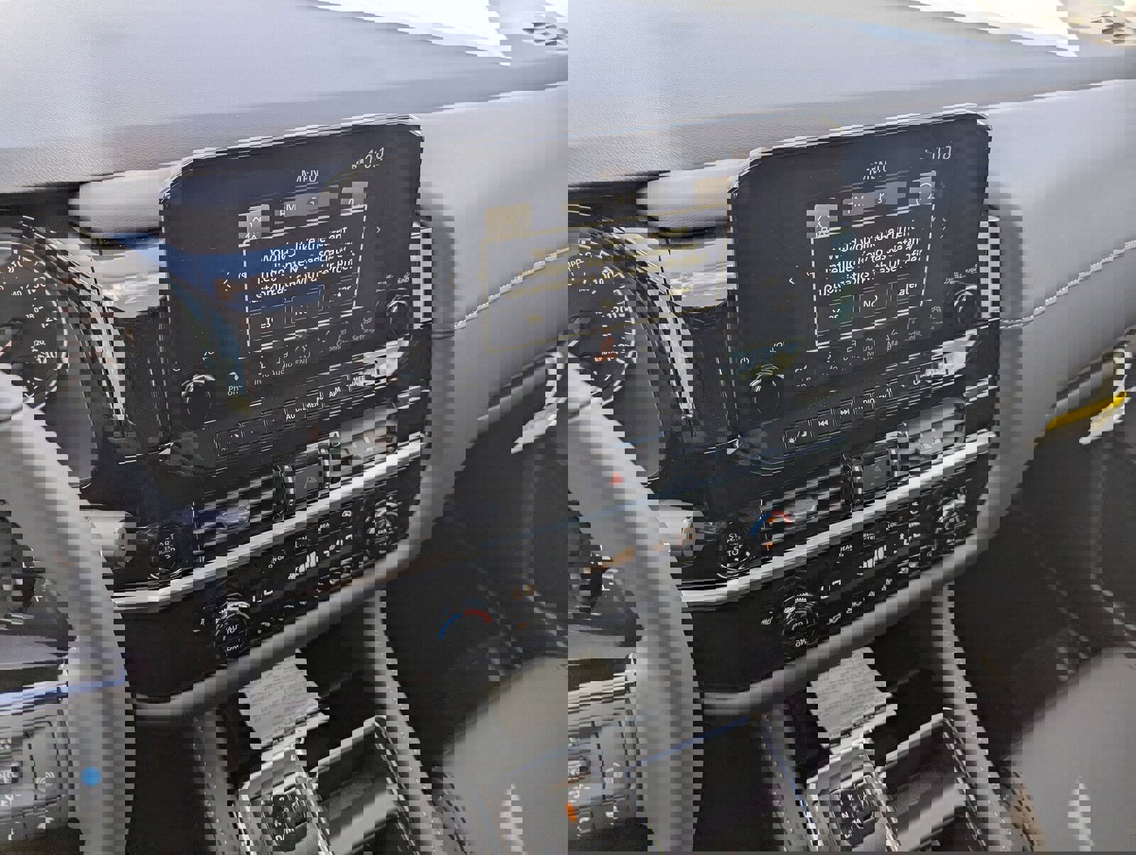 New 2025 Nissan Pathfinder SL image 34