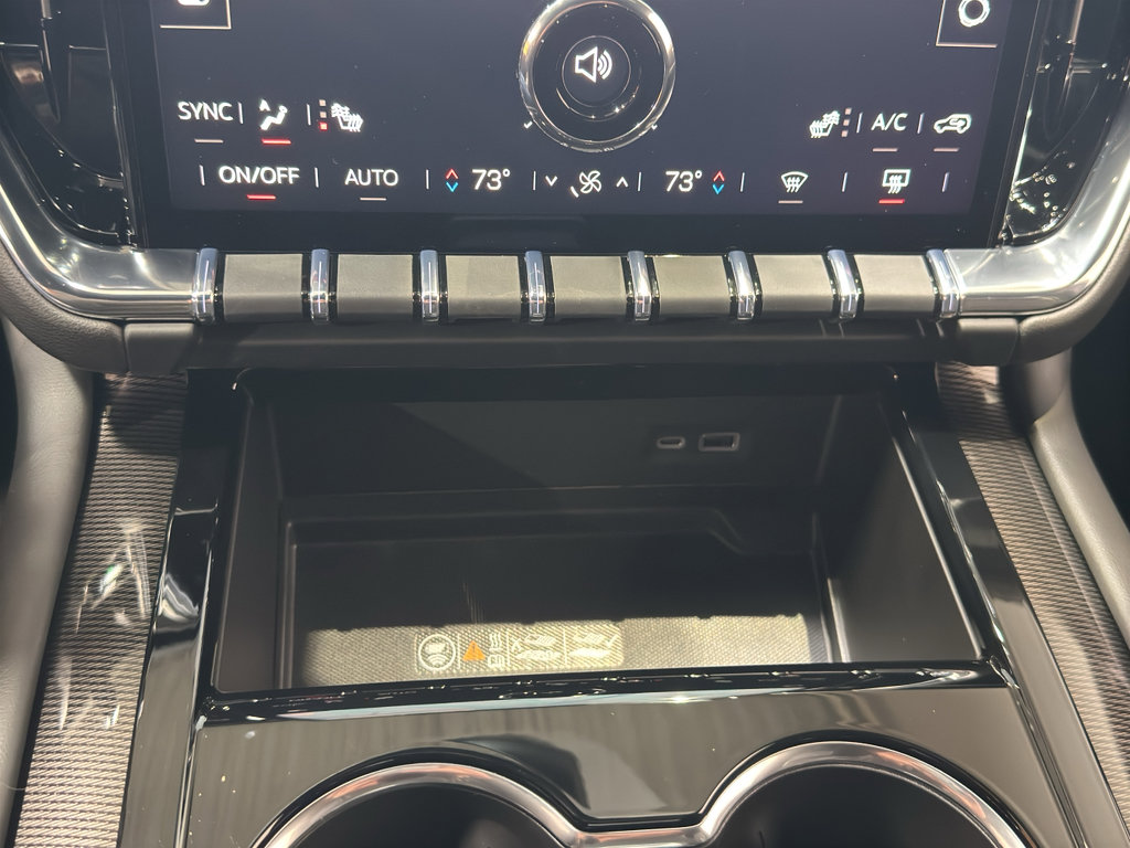 Used 2025 GMC Yukon XL Elevation w/ LPO, Elevation Black Package image 33