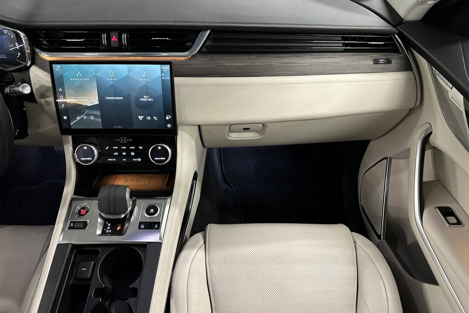 Used 2022 Jaguar F-PACE S image 29