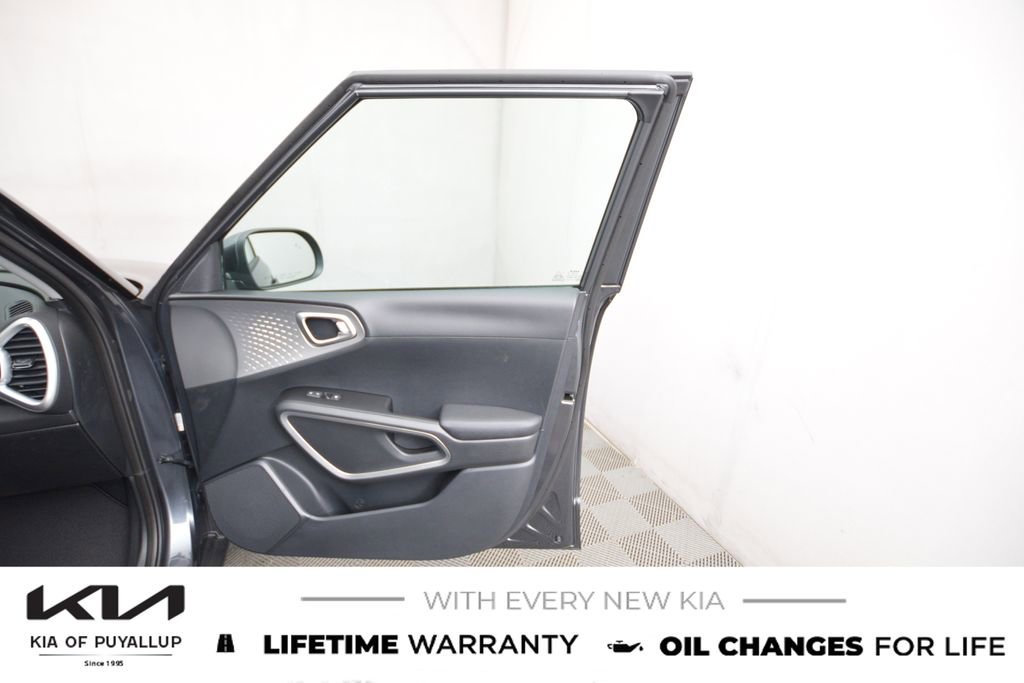 New 2025 Kia Soul LX image 15