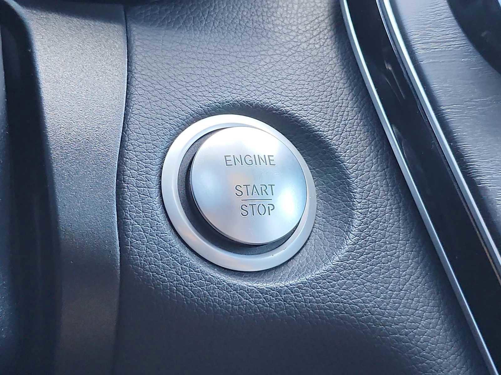 Used 2018 Mercedes-Benz GLC 300 image 23