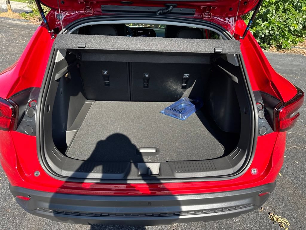 New 2026 Chevrolet Trax LT w/ Driver Confidence Package FWD image 7