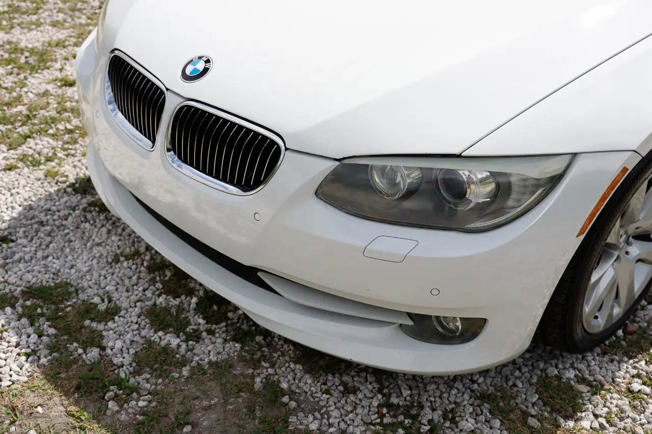 Used 2013 BMW 328i Convertible image 24