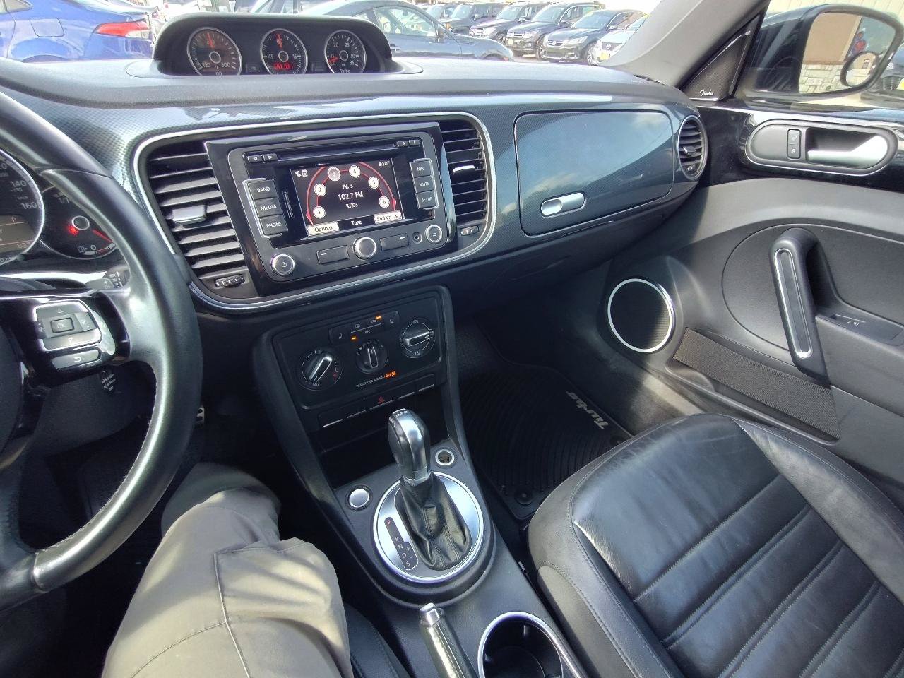 Used 2013 Volkswagen Beetle 2.0T FWD image 24