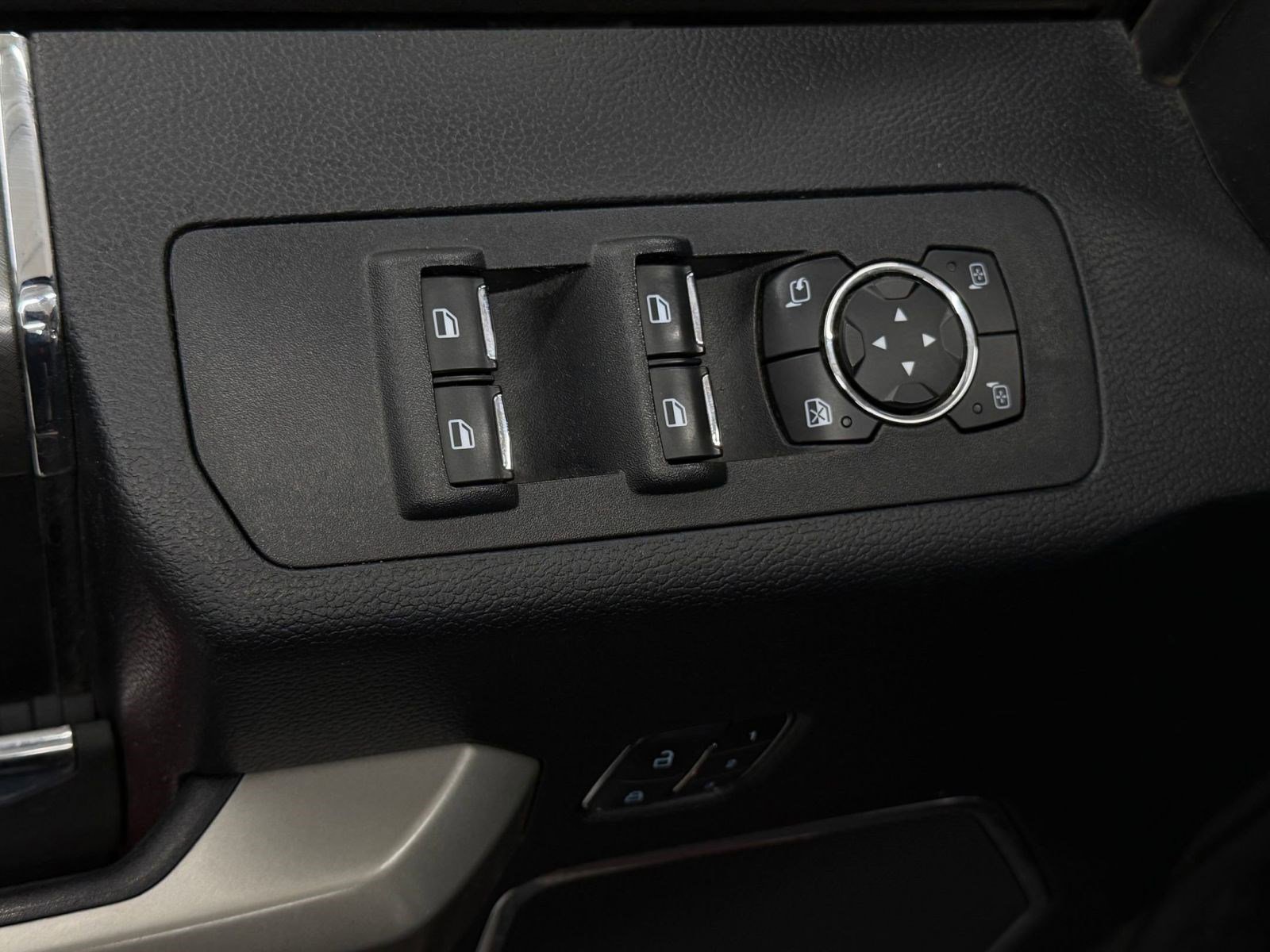 Used 2017 Ford F150 Lariat w/ Equipment Group 502A Luxury image 22