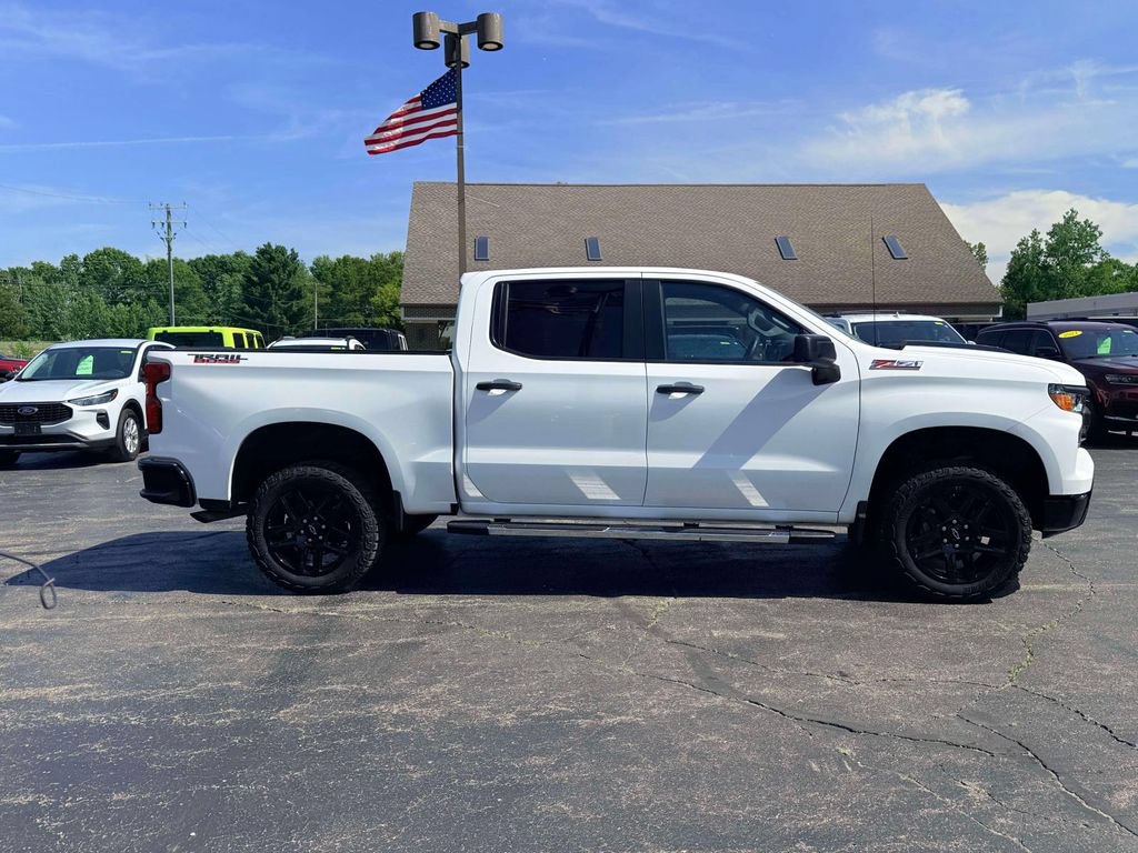 Used 2024 Chevrolet Silverado 1500 Custom Trail Boss AWD/4WD image 7
