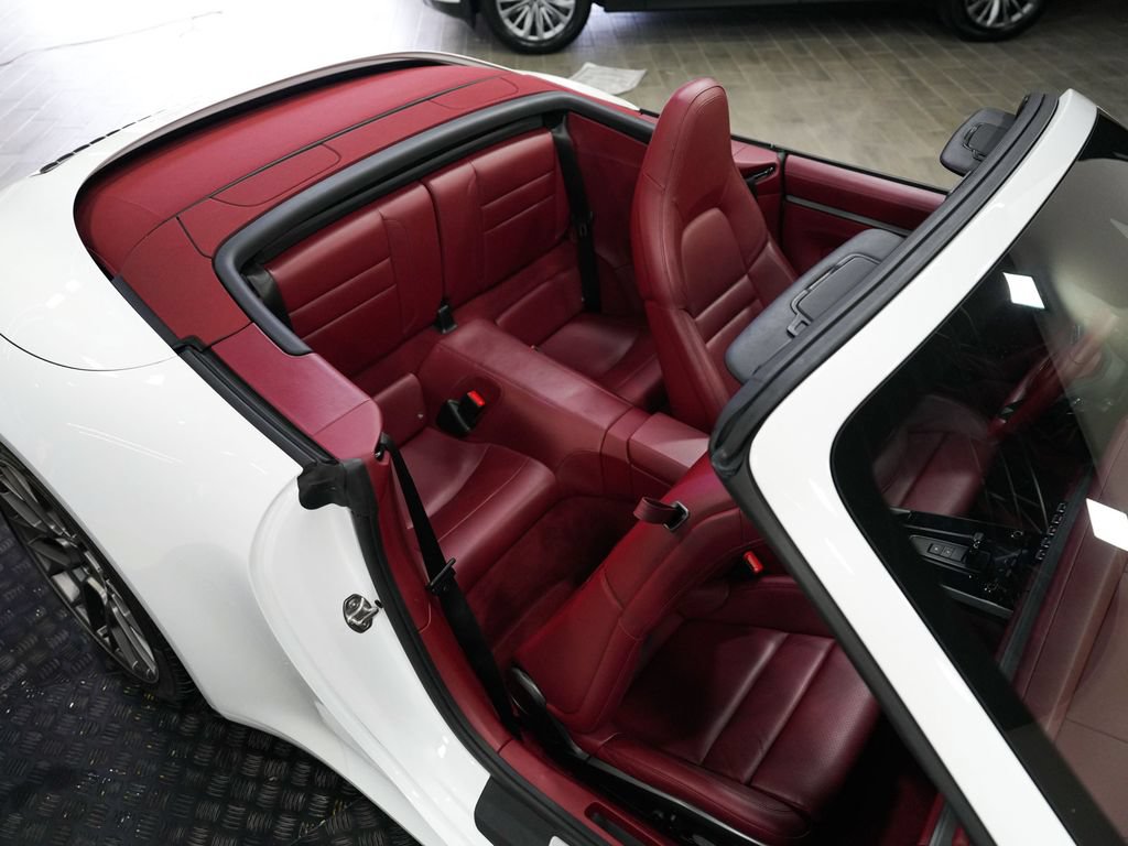 Used 2024 Porsche 911 Carrera S RWD image 38