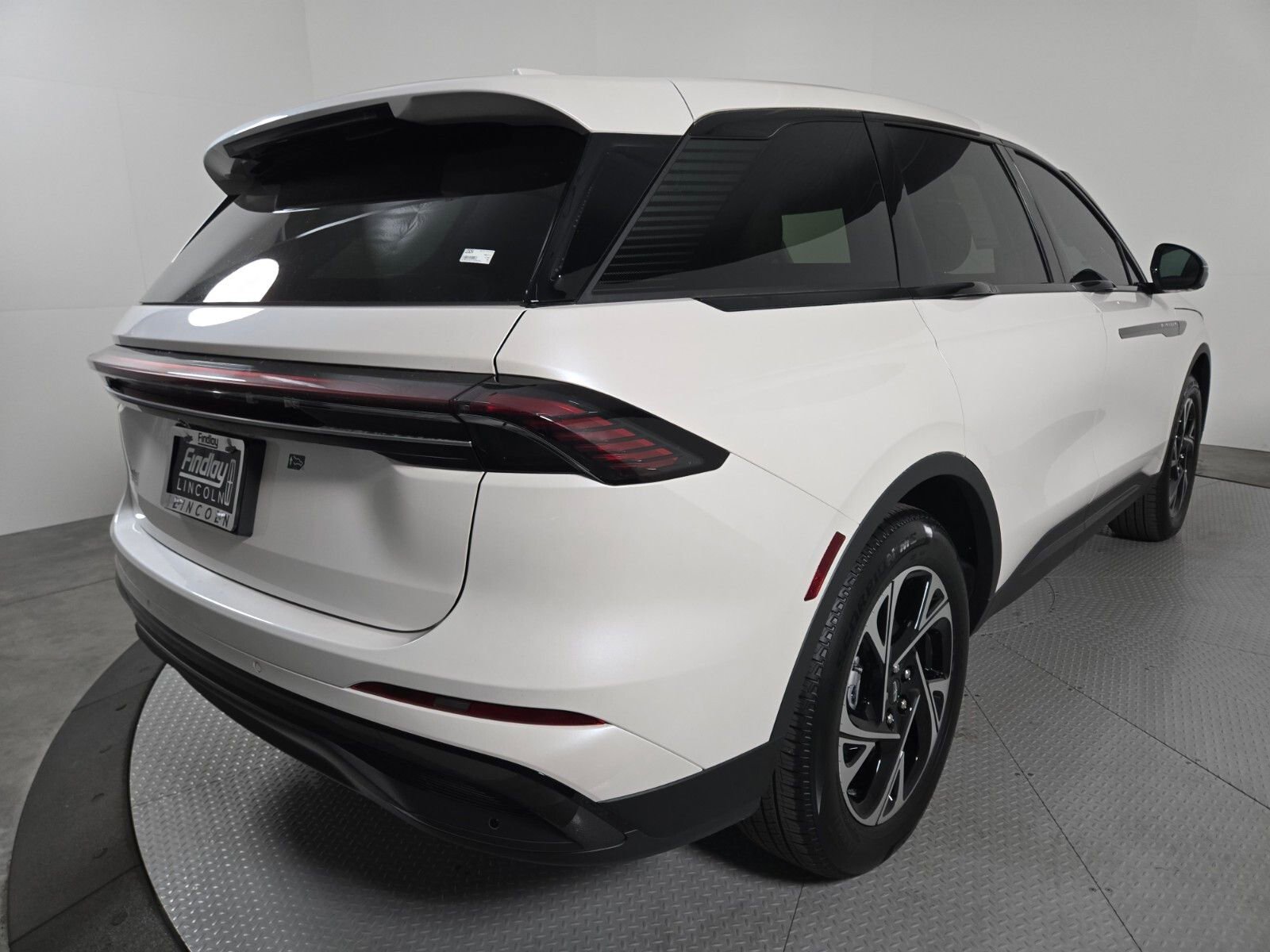 New 2026 Lincoln Nautilus Premier w/ Jet Appearance Package image 4