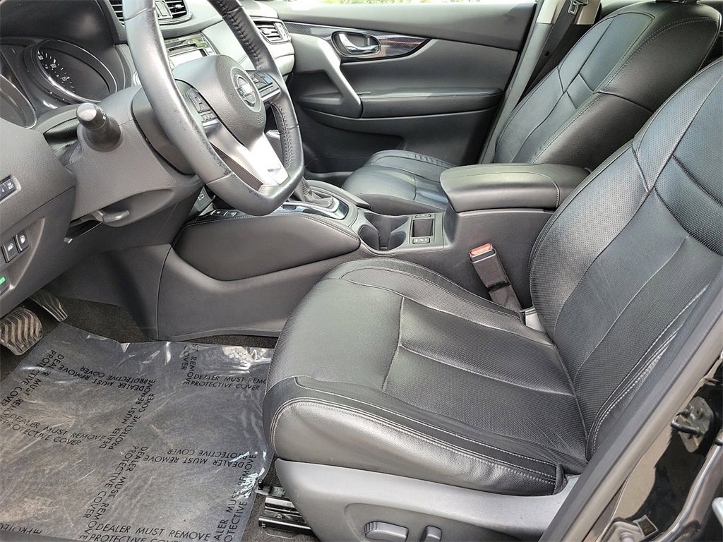 Used 2020 Nissan Rogue SL w/ Premium Package image 19