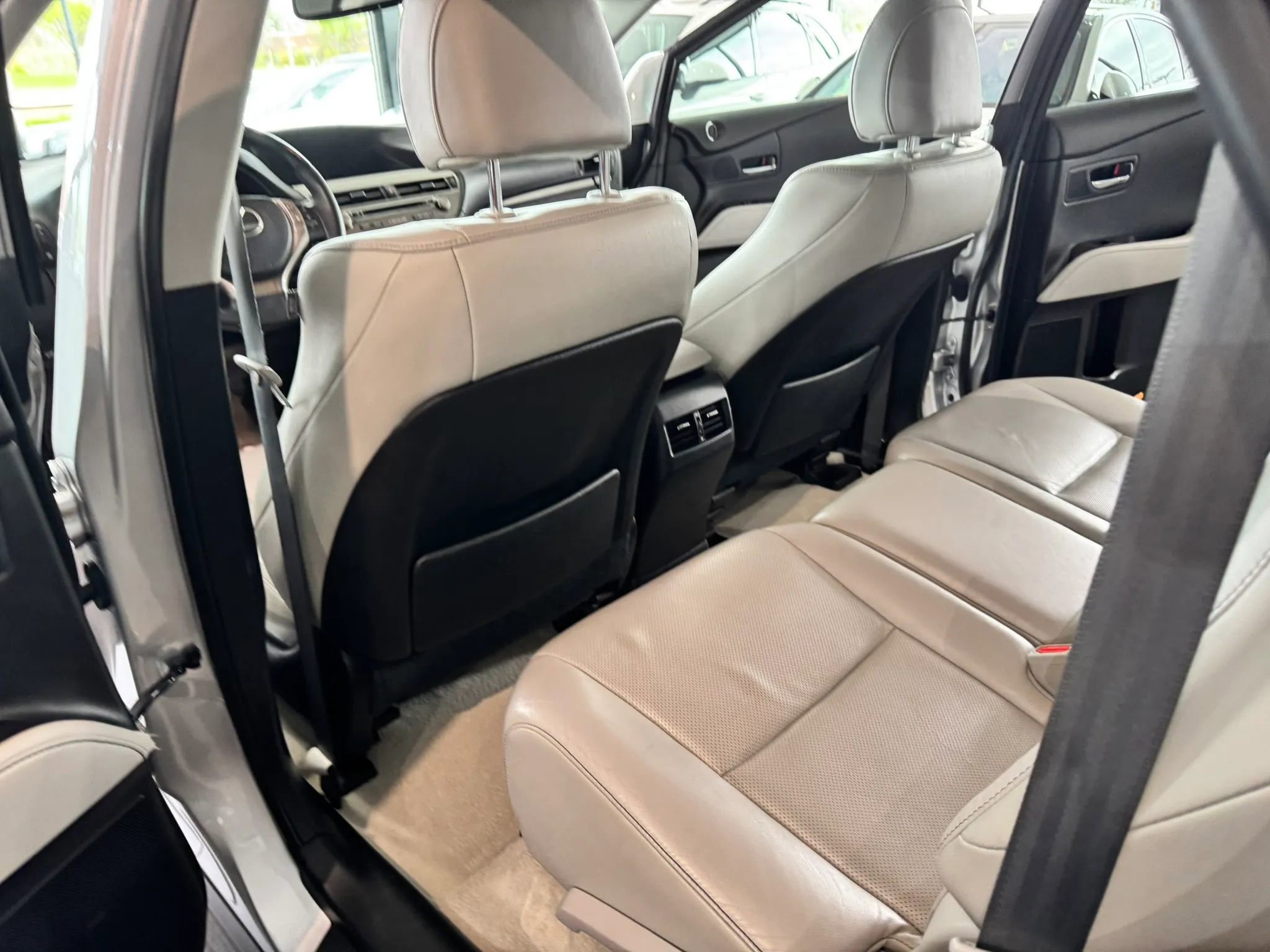 Used 2015 Lexus RX 450h AWD image 19