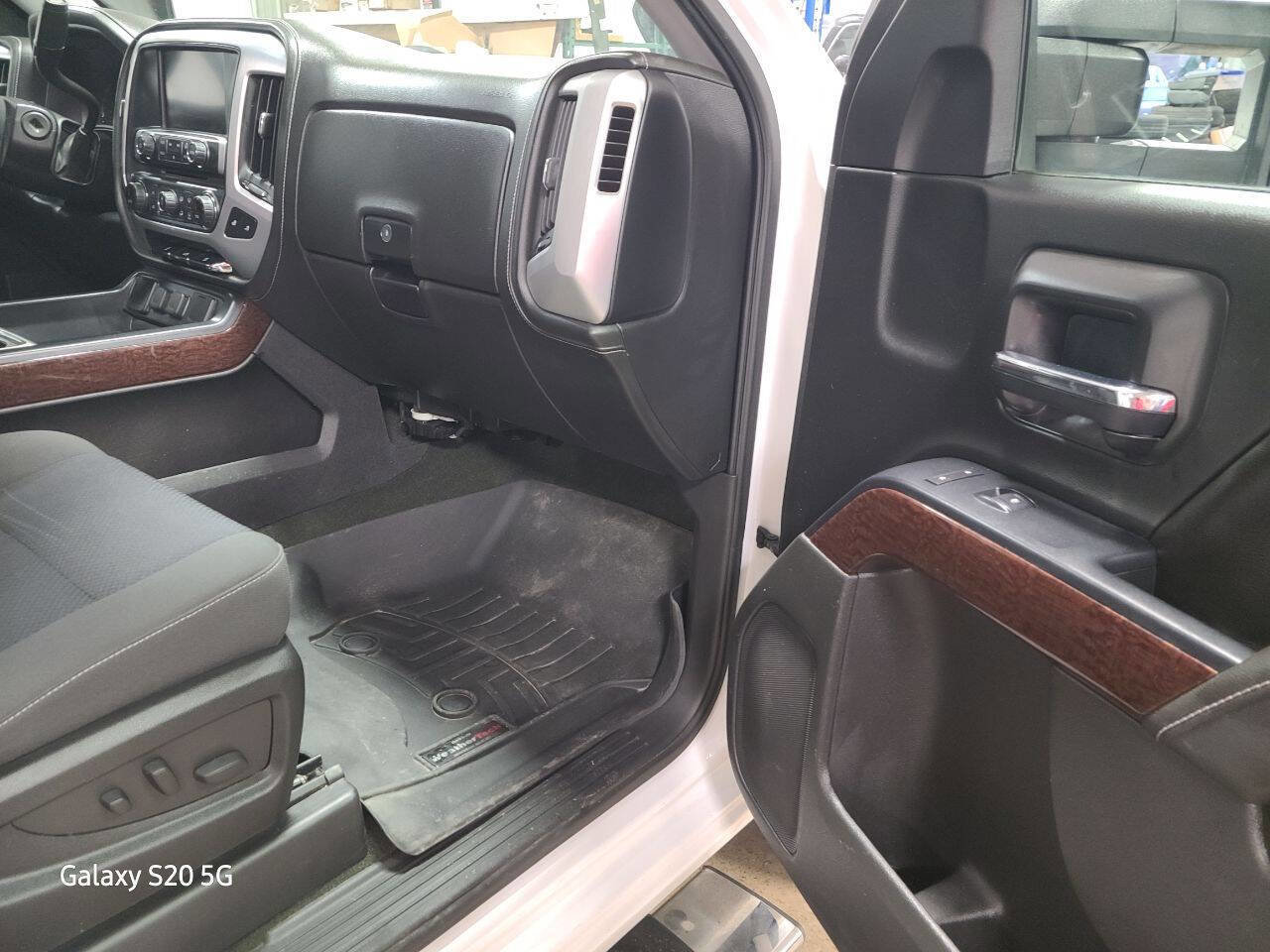 Used 2017 GMC Sierra 1500 SLE w/ SLE Value Package image 19