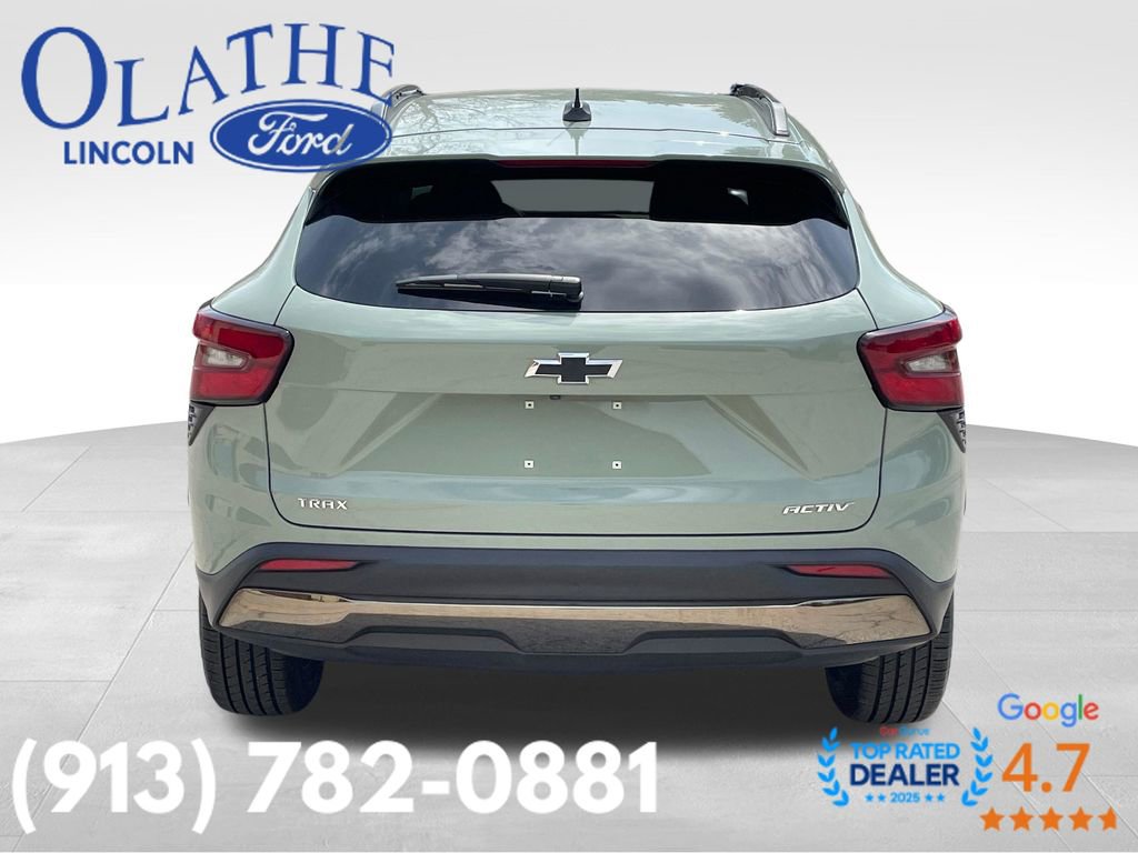 Used 2025 Chevrolet Trax ACTIV w/ Driver Confidence Package FWD image 4