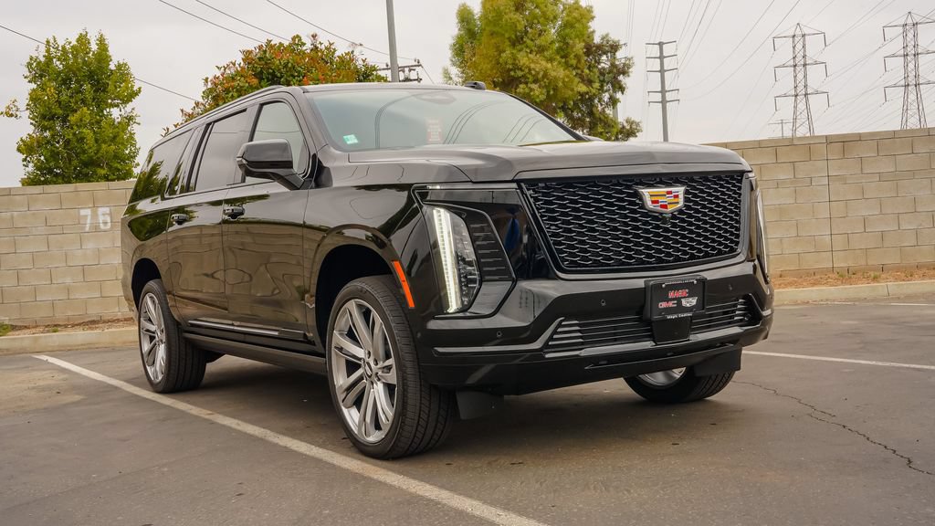 New 2026 Cadillac Escalade ESV Platinum Sport AWD/4WD image 5