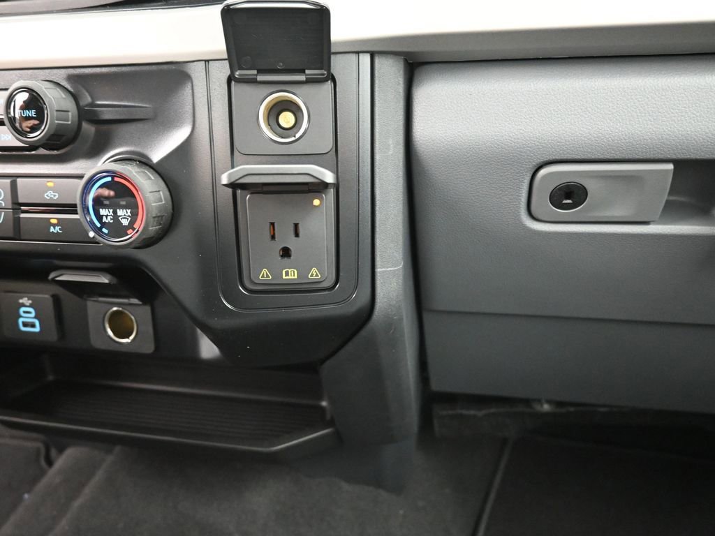 New 2026 Ford F350 4x4 Crew Cab Super Duty image 41