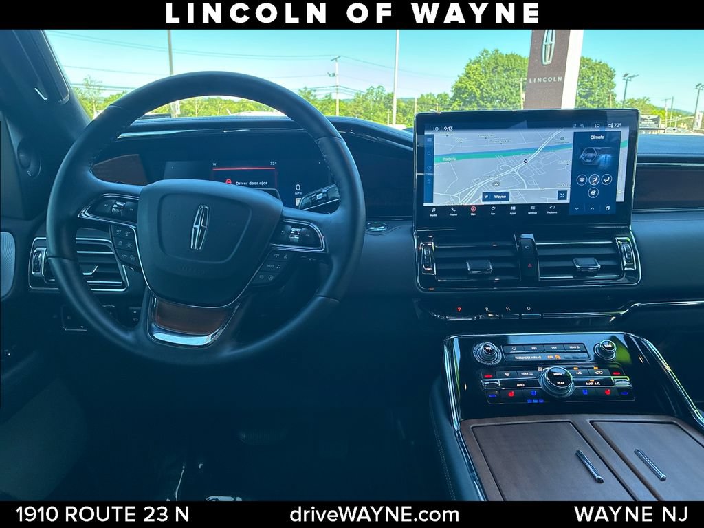 Certified 2024 Lincoln Navigator Black Label AWD/4WD image 26