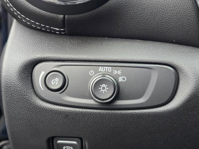 Used 2023 Chevrolet Blazer LT w/ Driver Confidence Package image 13