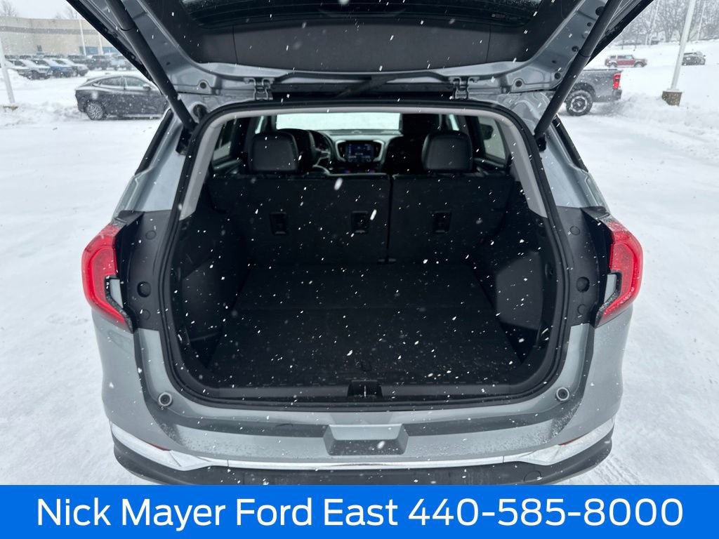 Used 2023 GMC Terrain SLT image 5