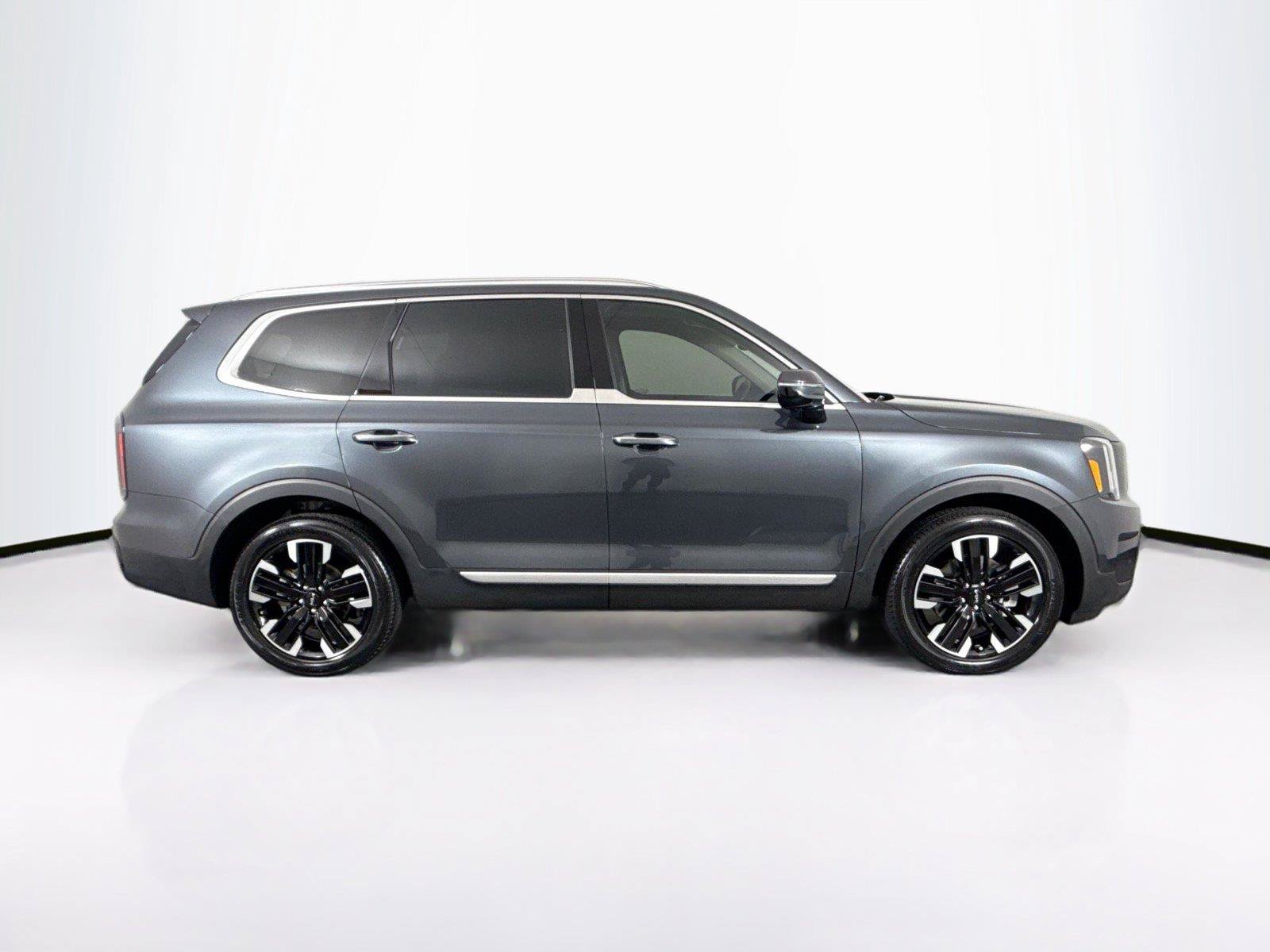 Used 2023 Kia Telluride SX FWD image 11