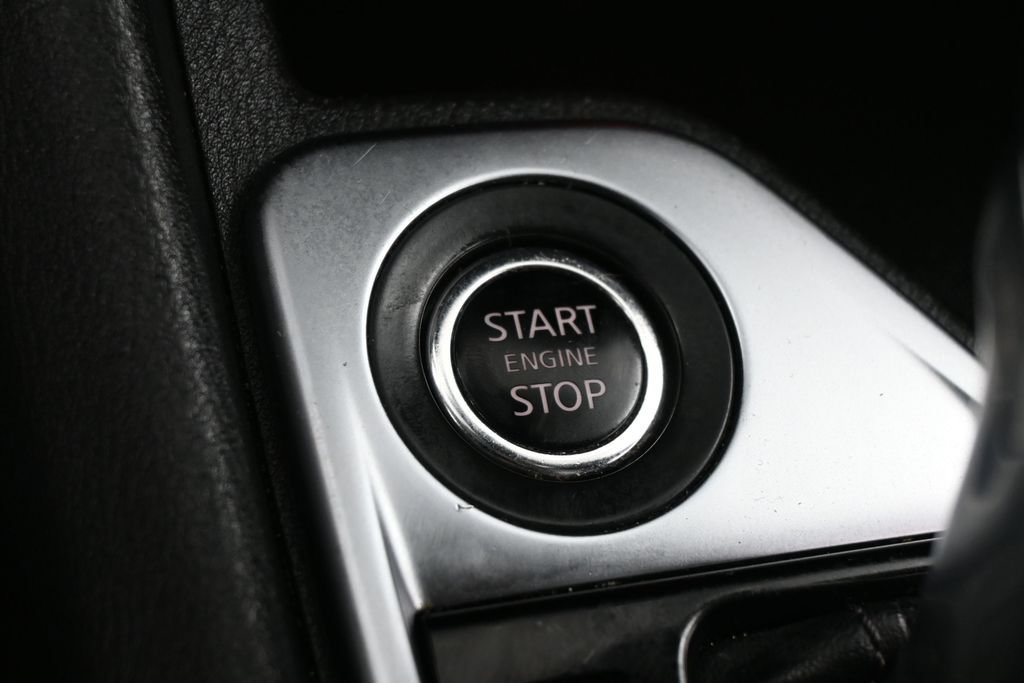 Used 2022 Nissan Sentra SV FWD image 19