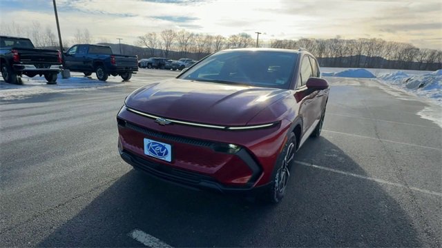 New 2026 Chevrolet Equinox EV LT image 4