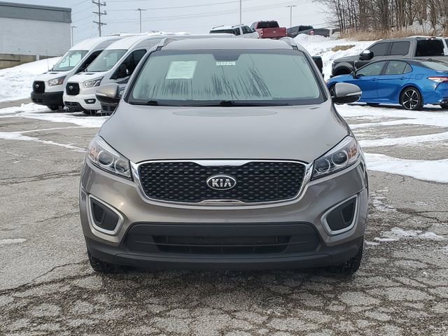 Used 2018 Kia Sorento LX image 2