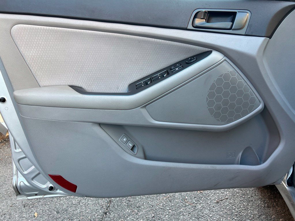 Used 2015 Kia Optima LX FWD image 13