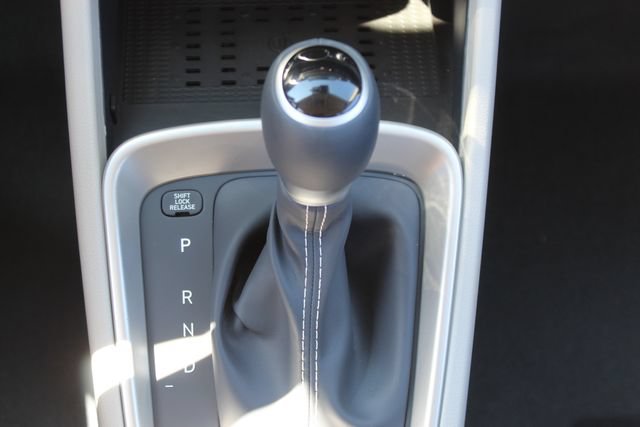 New 2026 Hyundai Venue SEL FWD image 22