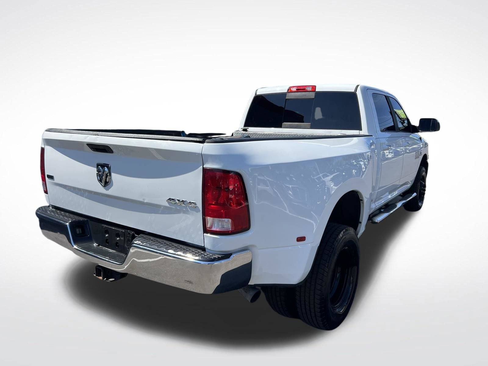 Used 2018 RAM 3500 SLT AWD/4WD image 8