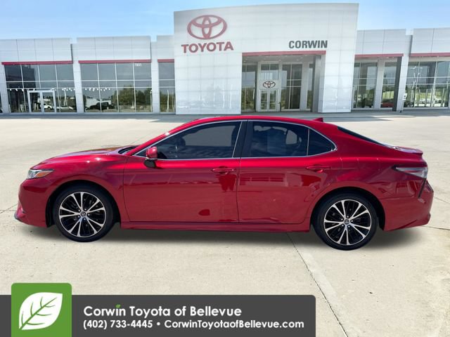 Used 2019 Toyota Camry SE w/ Convenience Package FWD video 2