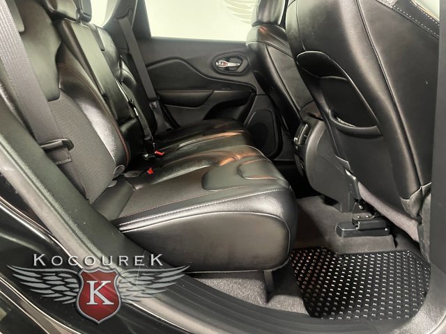 Used 2022 Jeep Cherokee Trailhawk image 21