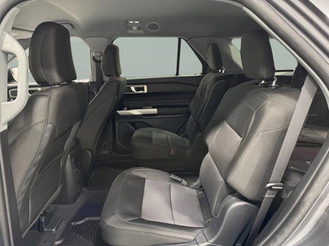 Used 2023 Ford Explorer XLT image 10
