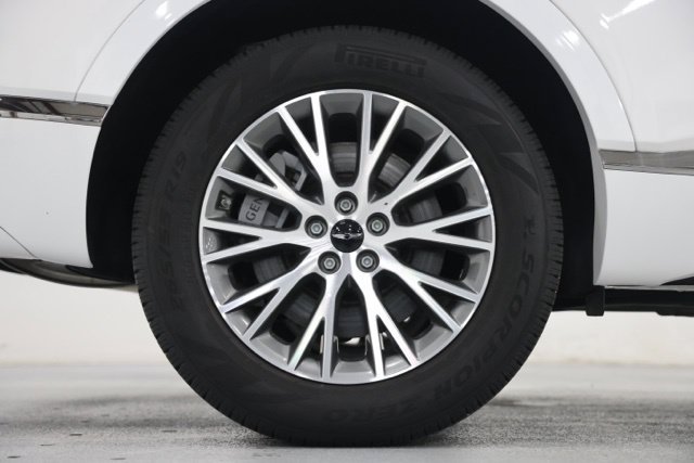 Used 2025 Genesis GV80 2.5T Standard AWD/4WD image 18