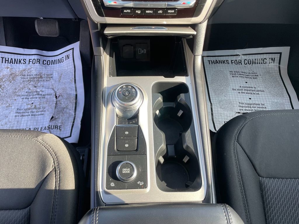 Used 2022 Ford Explorer XLT AWD/4WD image 22