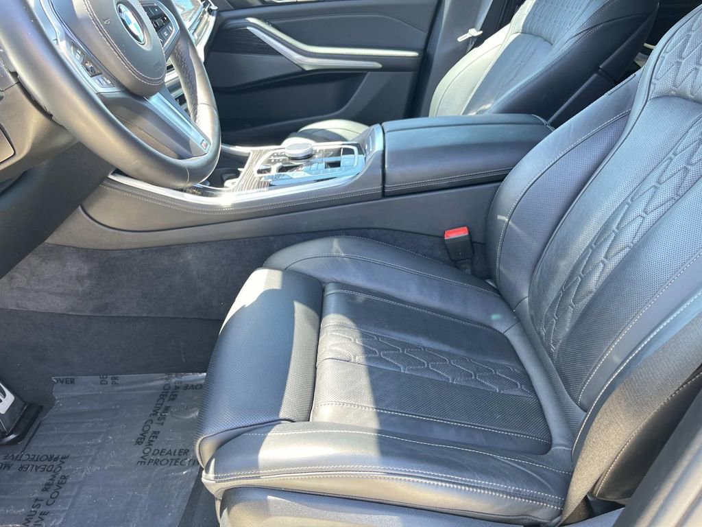 Used 2024 BMW X5 xDrive40i w/ M Sport Package AWD/4WD image 28