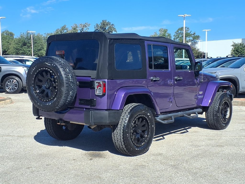 Used 2017 Jeep Wrangler Unlimited Sahara w/ Max Tow Package AWD/4WD image 3