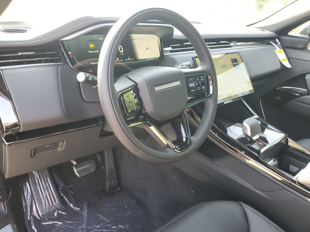 New 2026 Land Rover Range Rover Sport Dynamic SE AWD/4WD image 13