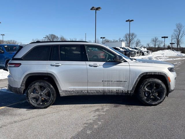 New 2026 Jeep Grand Cherokee Limited w/ Limited Altitude Package AWD/4WD image 9