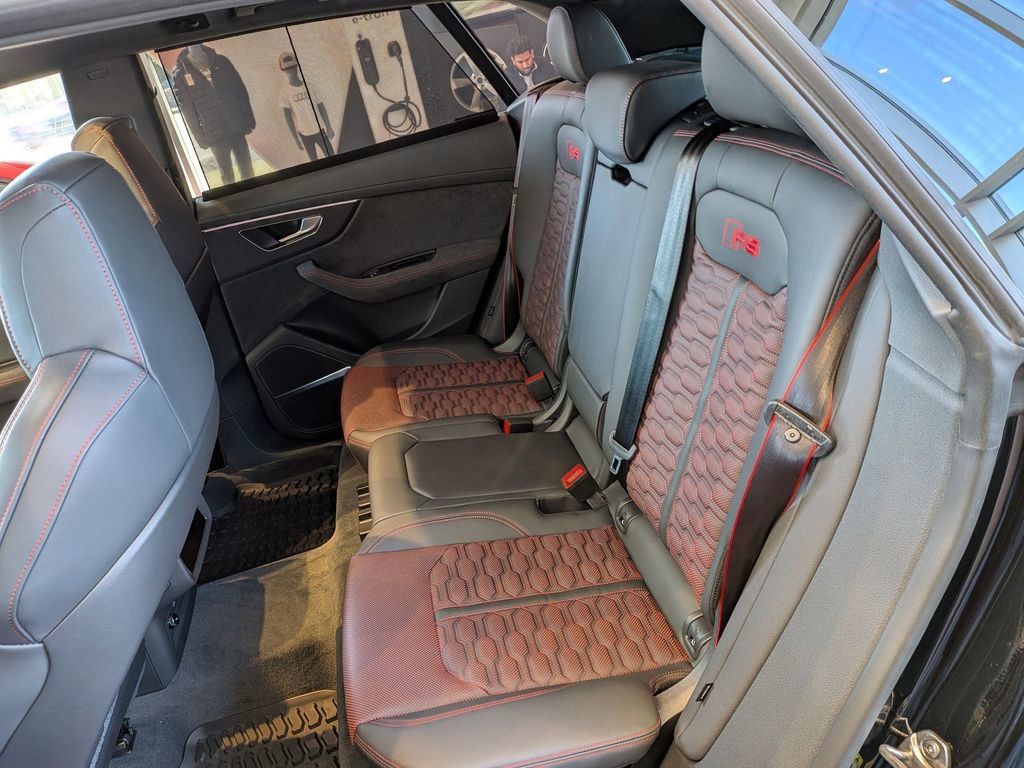 New 2026 Audi RS Q8 performance image 18