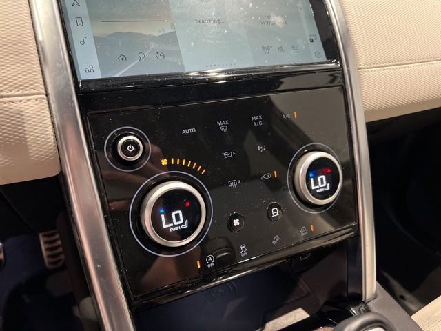 Used 2022 Land Rover Discovery Sport SE R-Dynamic image 16