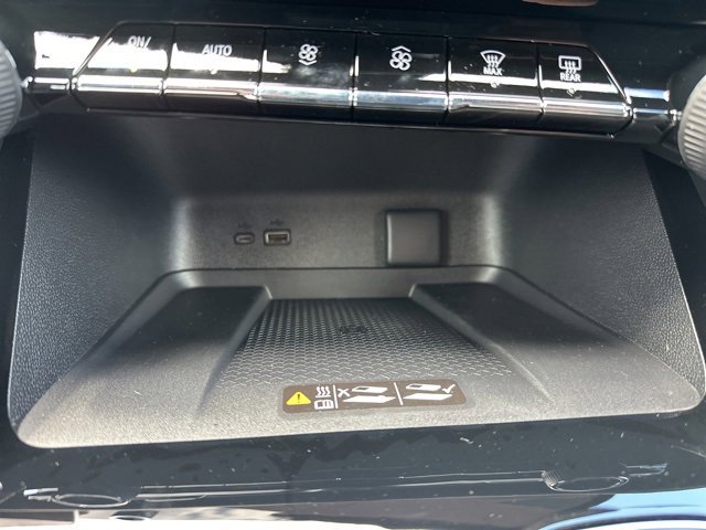 New 2026 Chevrolet Traverse LT image 40