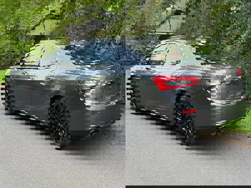 Used 2017 Maserati Ghibli S image 3