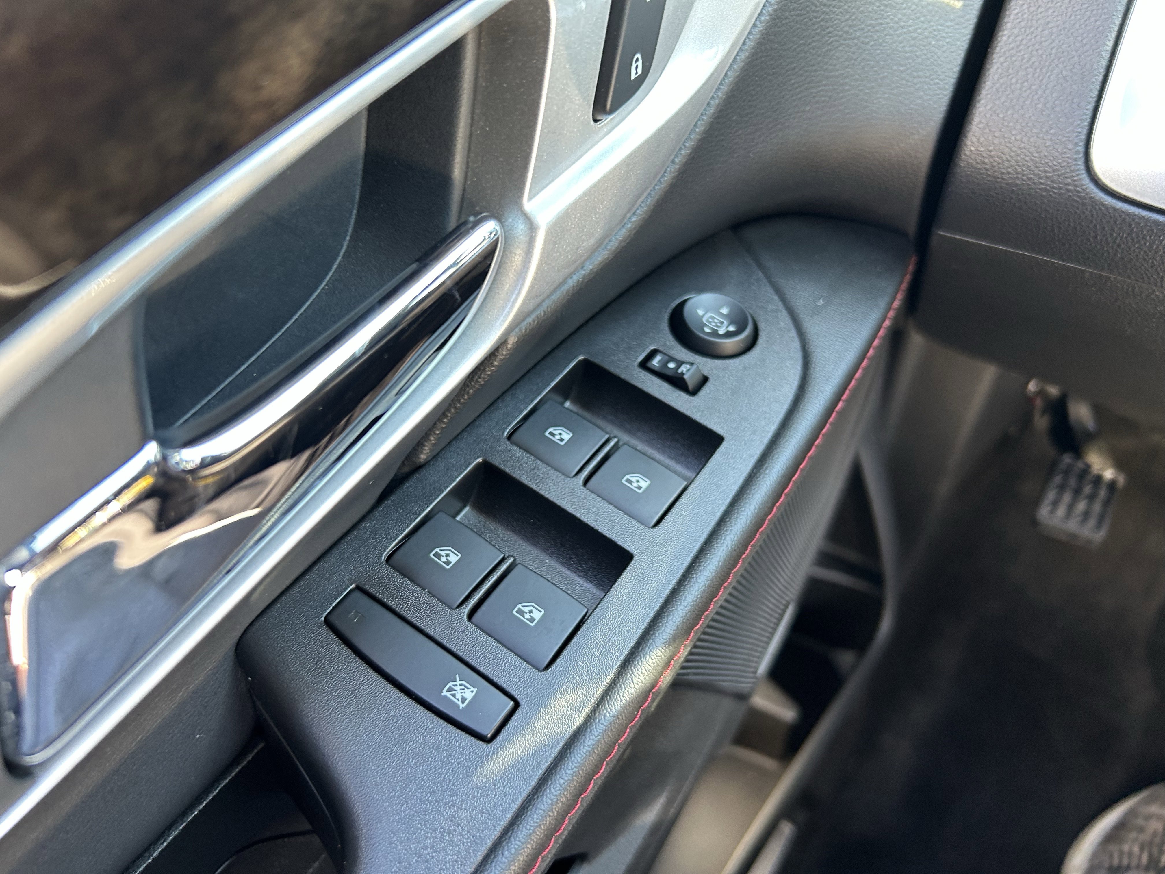 Used 2015 GMC Terrain Denali FWD image 18