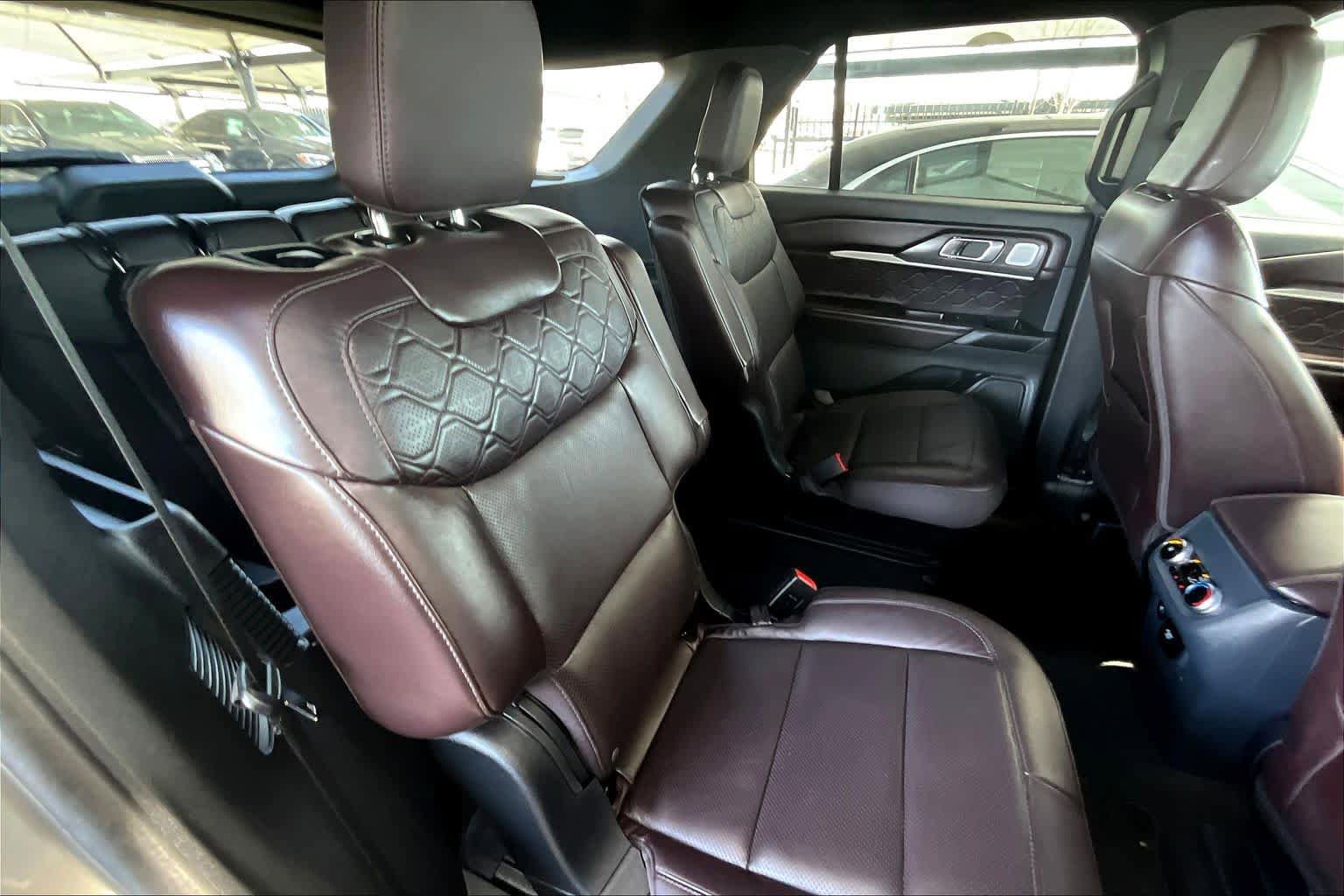 Used 2025 Ford Explorer Platinum w/ LUX Leather Package image 20
