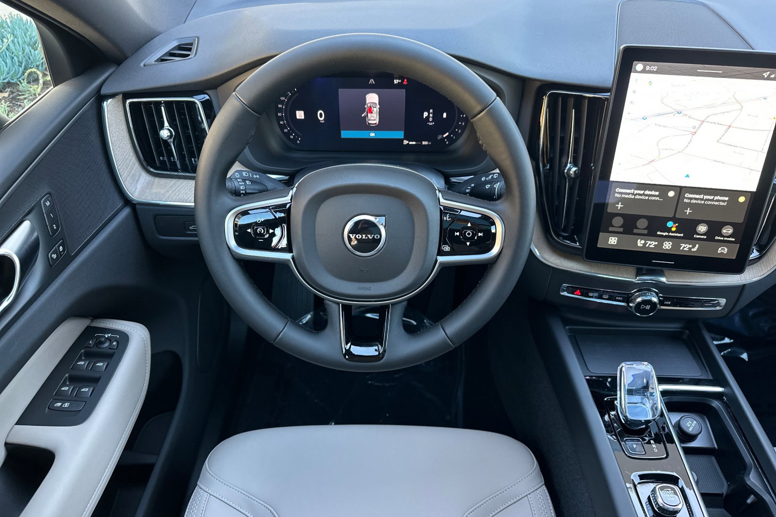 New 2026 Volvo XC60 B5 Plus w/ Climate Package image 12